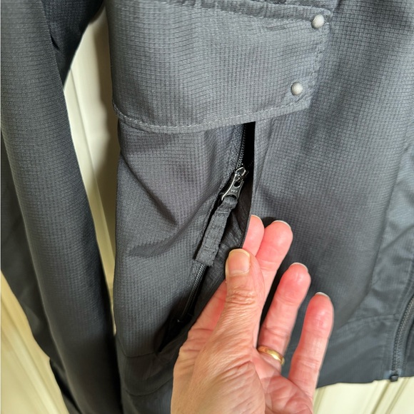 Columbia Lightweight Jacket Size Medium Black - Picture 2 of 7